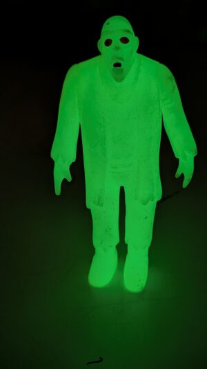 FIGURA DE 2003 SCOOBY-DOO ZOMBIE FLUORECENTE – 45 GRAMAS - USADO