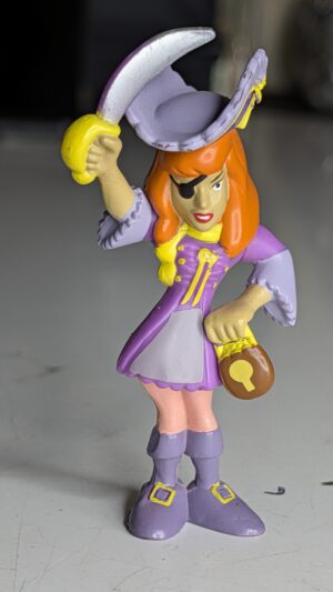 FIGURA DE 2010 SCOOBY-DOO SCOOBY DOO DAPHNE BLAKE PIRATA – 13 GRAMAS - USADO