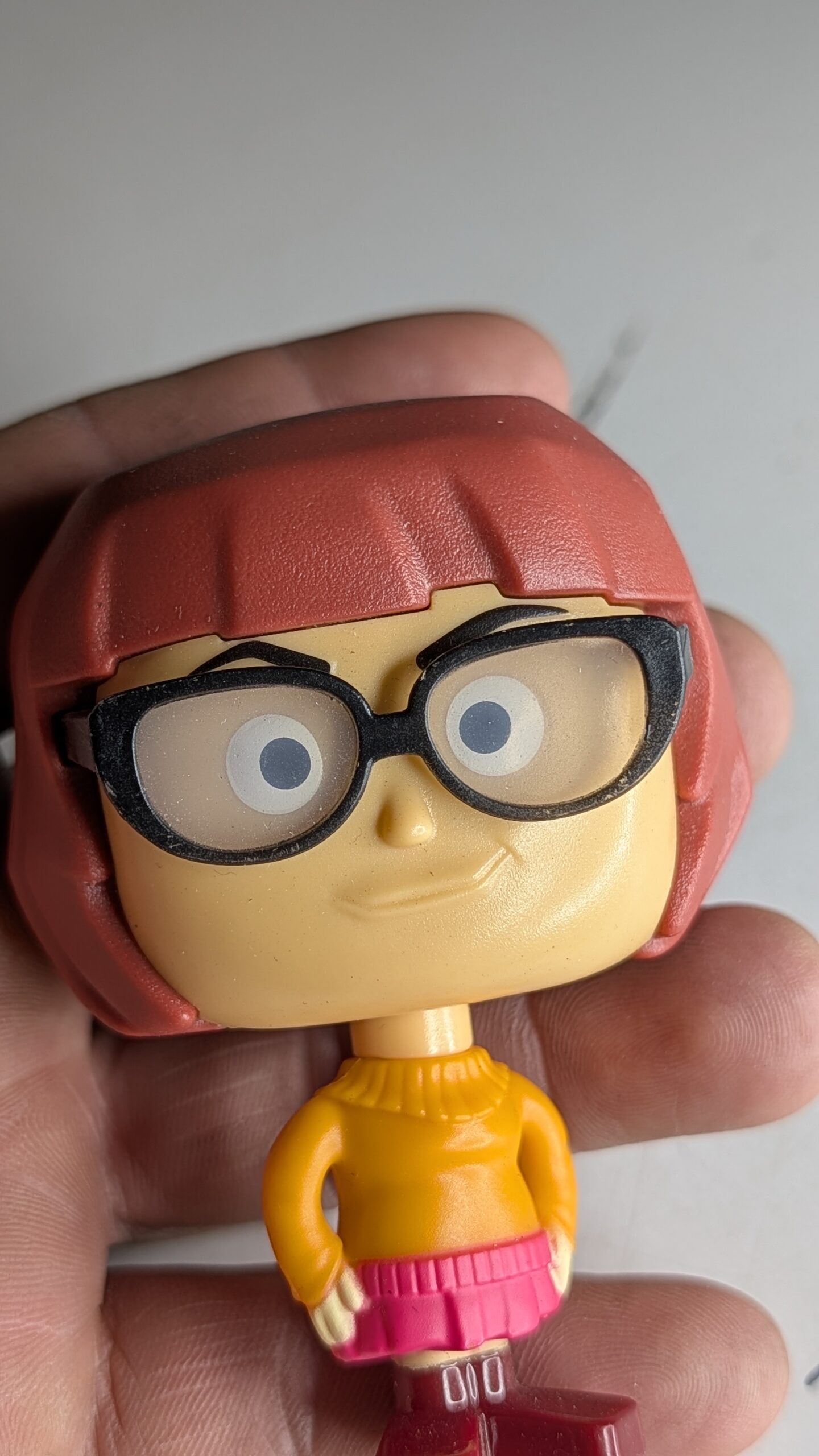 FIGURA DE 2019/20 MCDONALD'S SCOOBY-DOO VELMA DINKLEY CABEÇA DE MOLA – 32 GRAMAS - USADO - Imagem 2