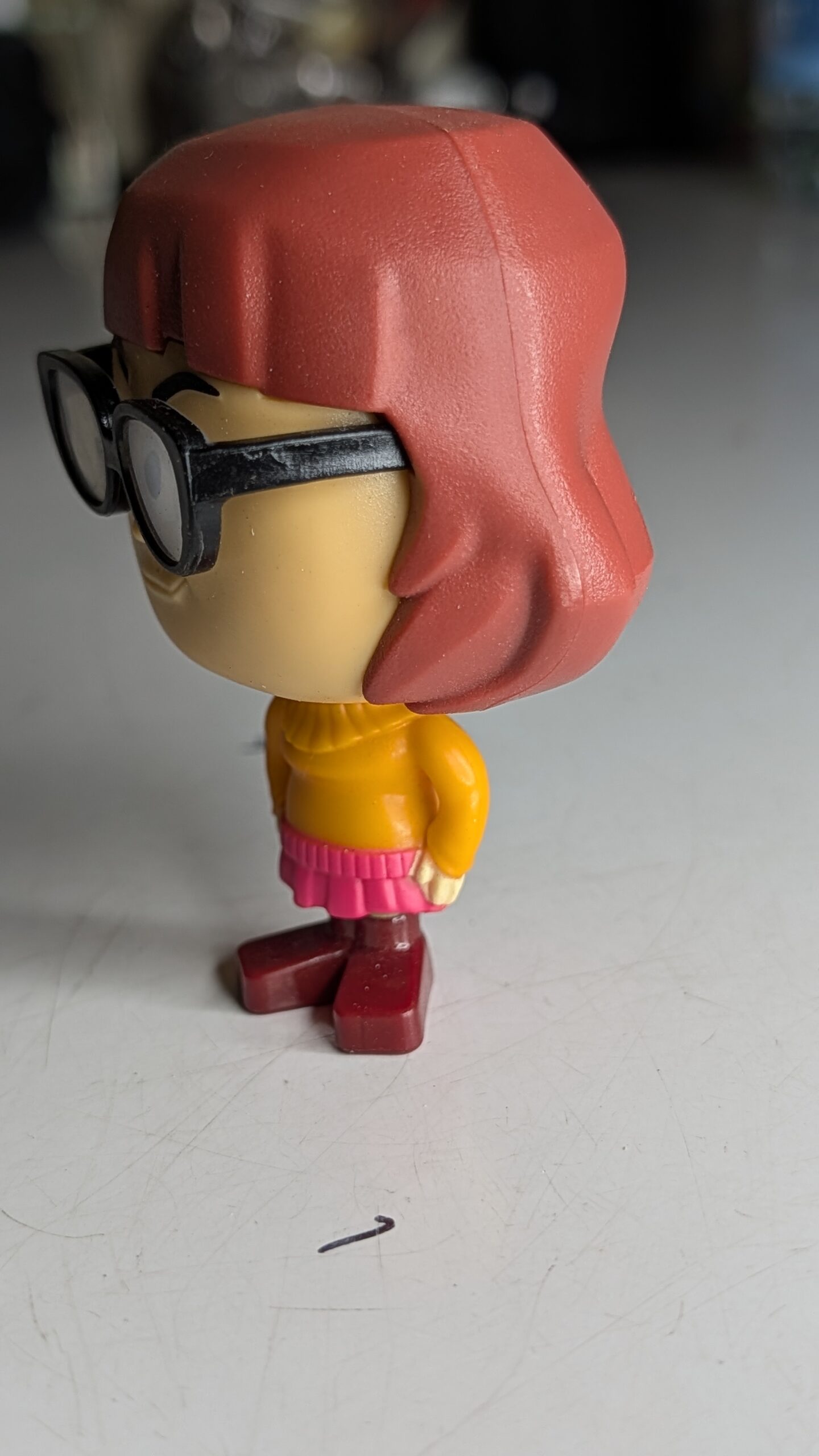 FIGURA DE 2019/20 MCDONALD'S SCOOBY-DOO VELMA DINKLEY CABEÇA DE MOLA – 32 GRAMAS - USADO - Imagem 4