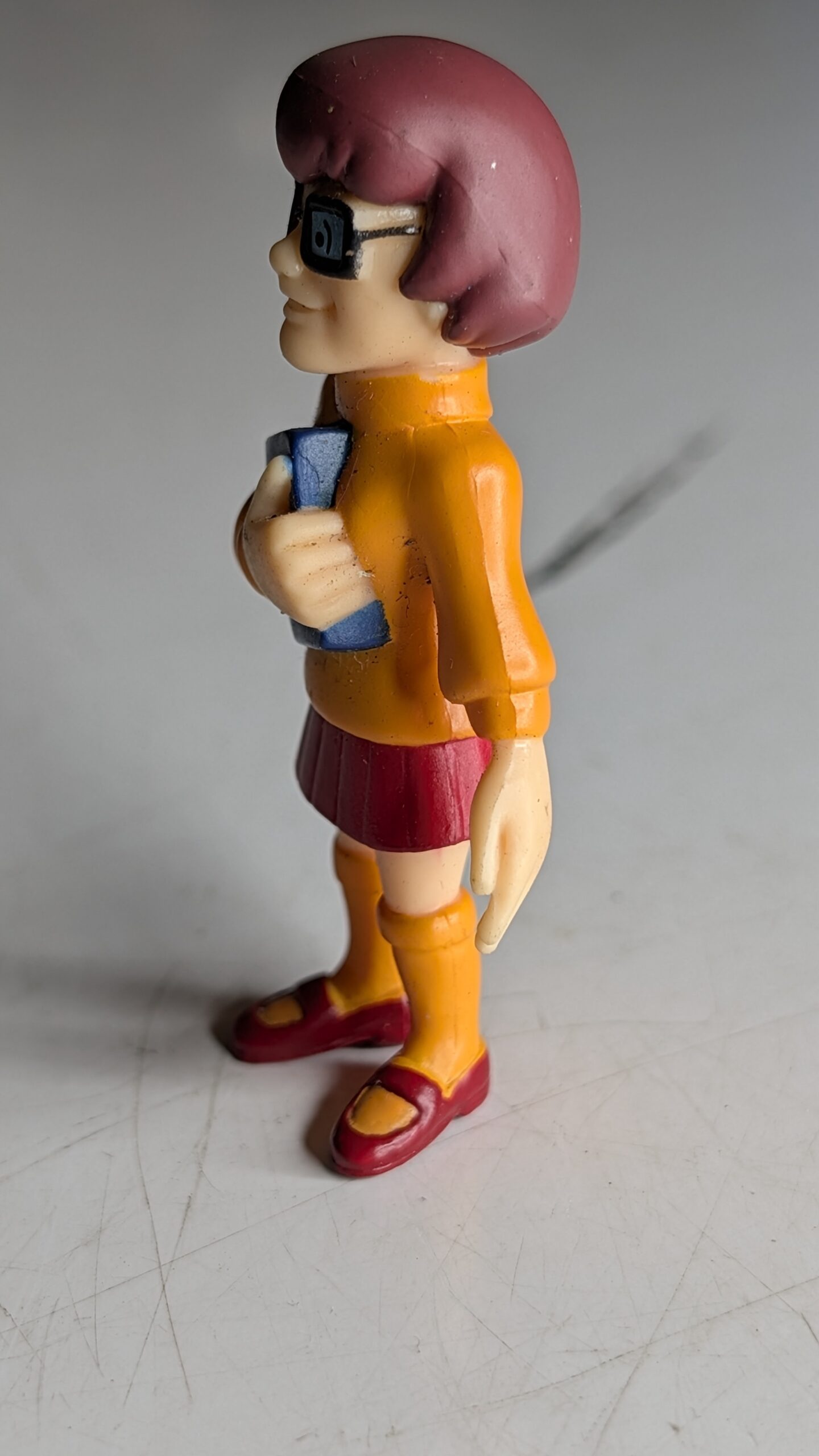FIGURA DE 2008 SCOOBY-DOO - VELMA – 10 GRAMAS – USADO - Imagem 5