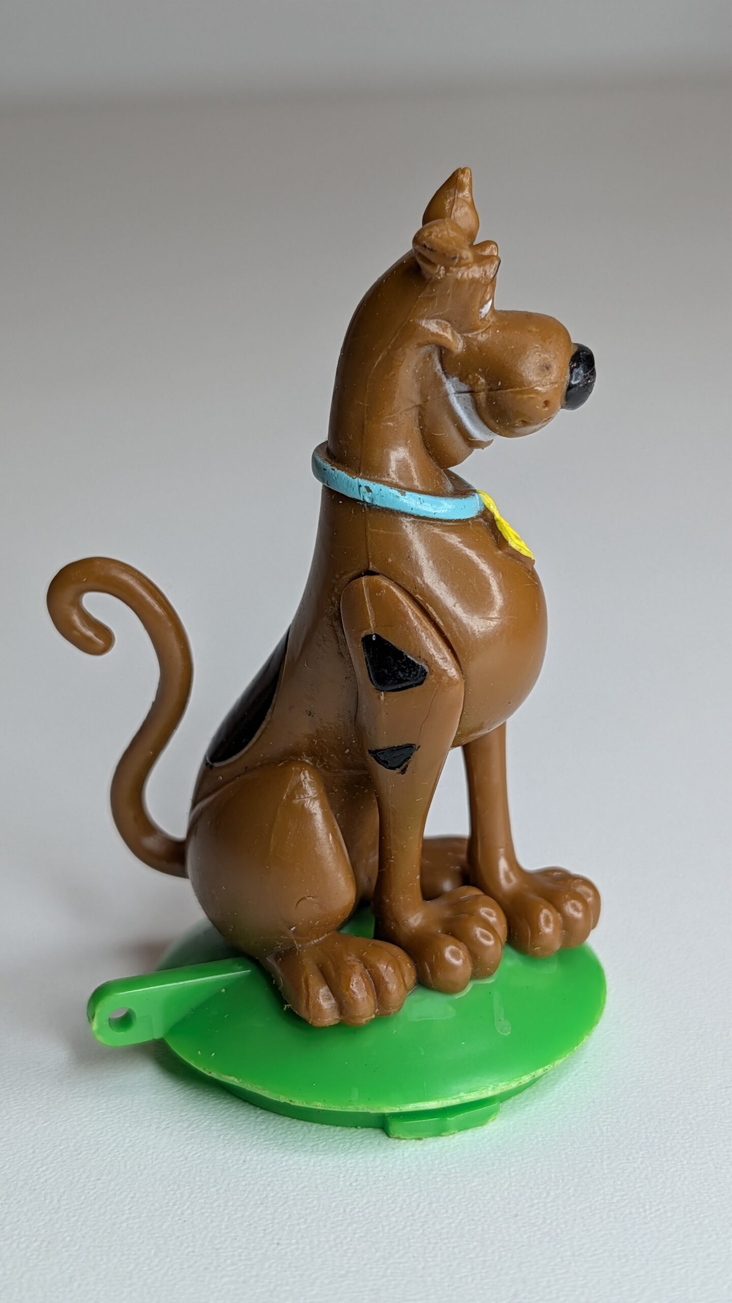FIGURA DE 2008 SCOOBY-DOO - 19 GRAMAS - USADO - Imagem 4