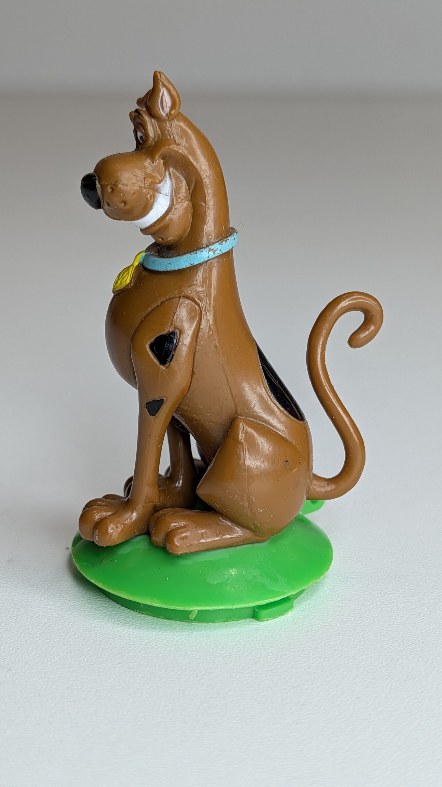 FIGURA DE 2008 SCOOBY-DOO - 19 GRAMAS - USADO - Imagem 5
