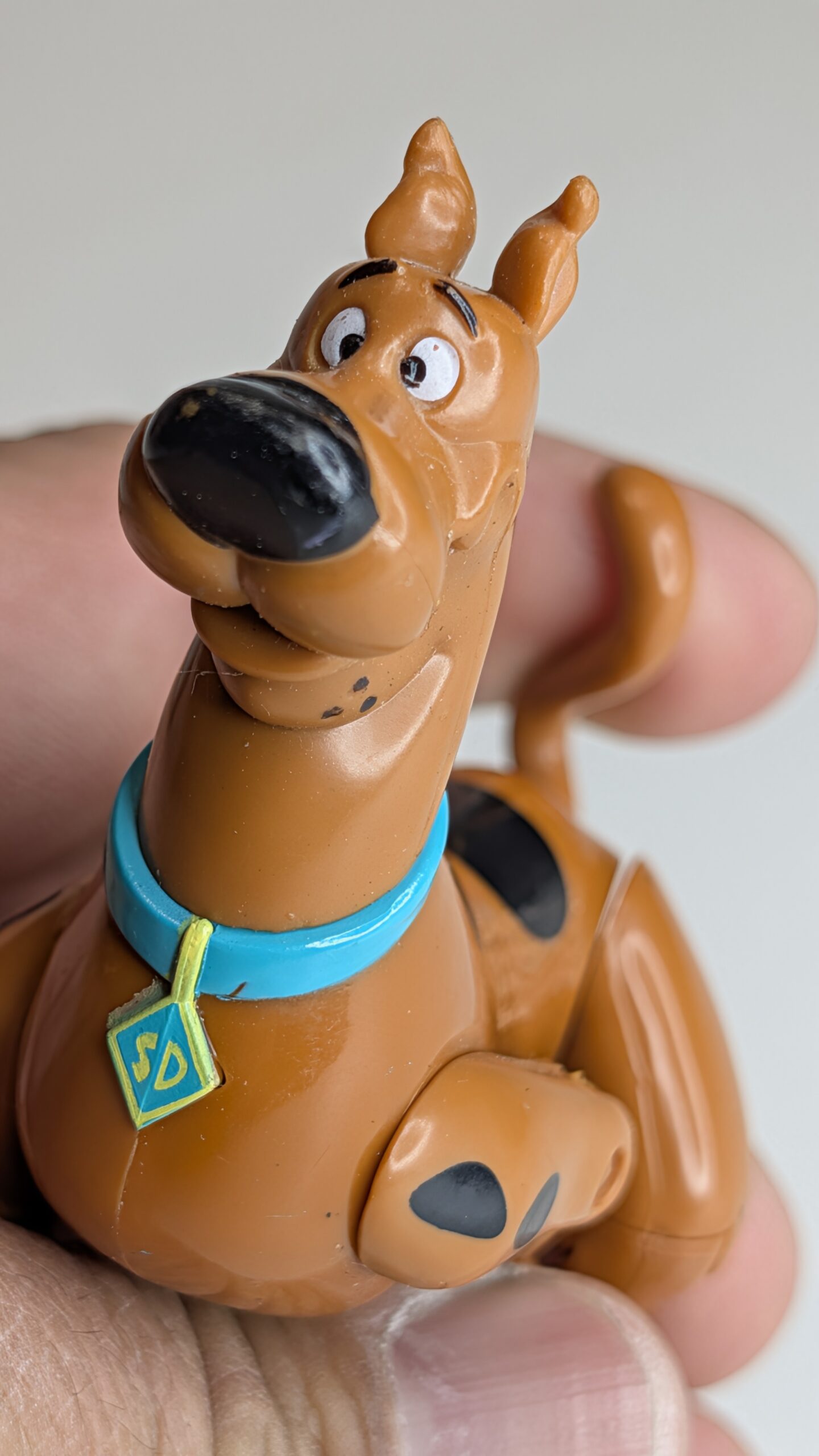 FIGURA DE 2011 SCOOBY-DOO - 34 GRAMAS - USADO - Imagem 2