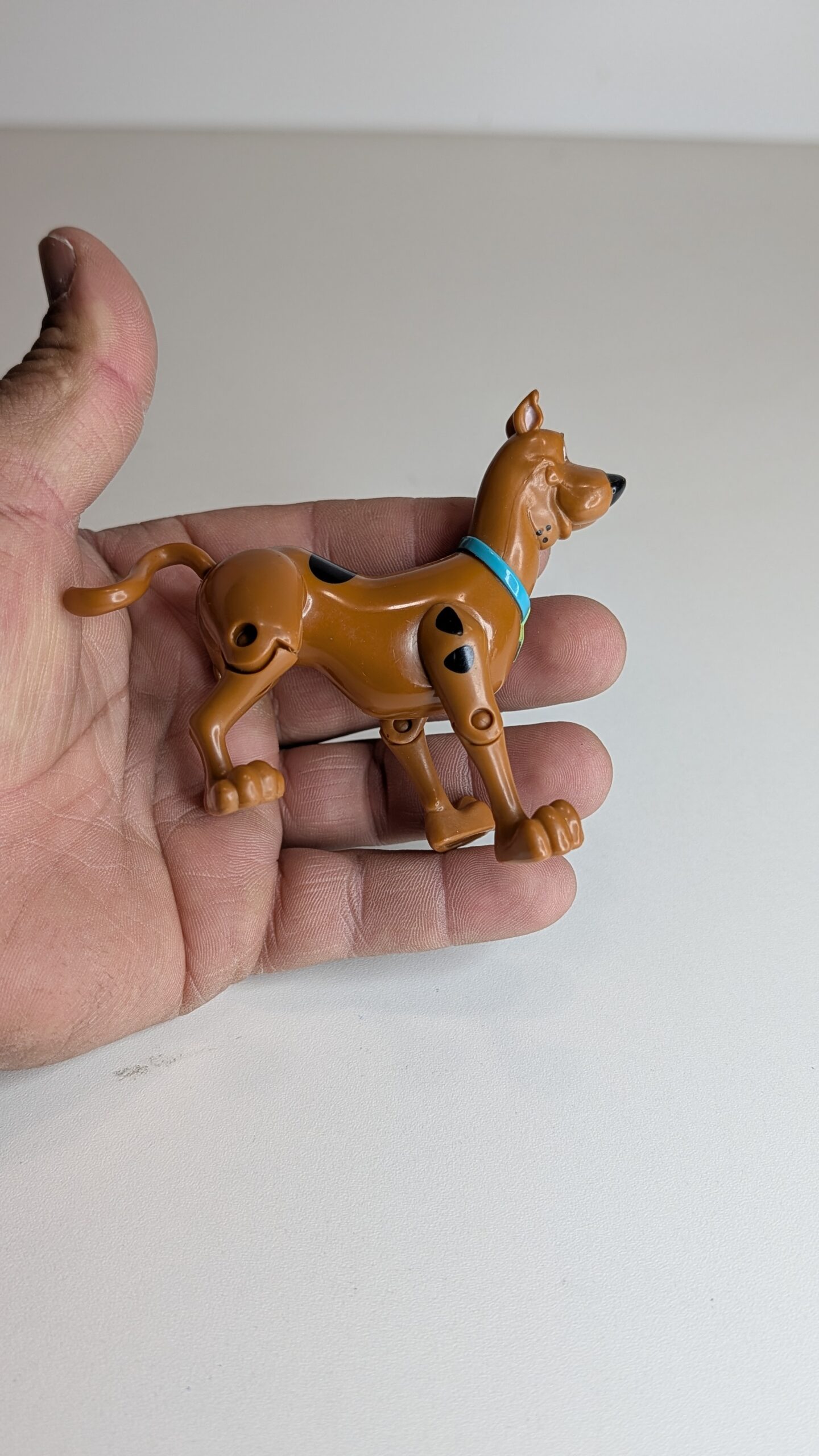 FIGURA DE 2011 SCOOBY-DOO - 34 GRAMAS - USADO - Imagem 3