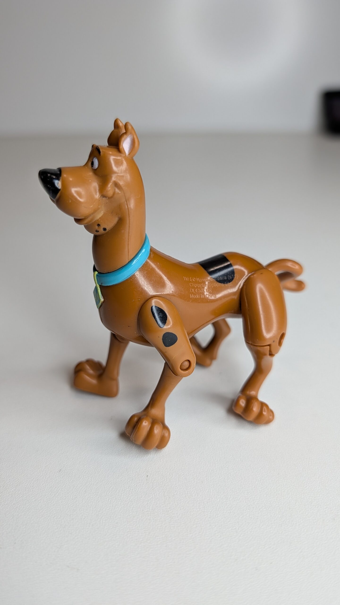 FIGURA DE 2011 SCOOBY-DOO - 34 GRAMAS - USADO - Imagem 5