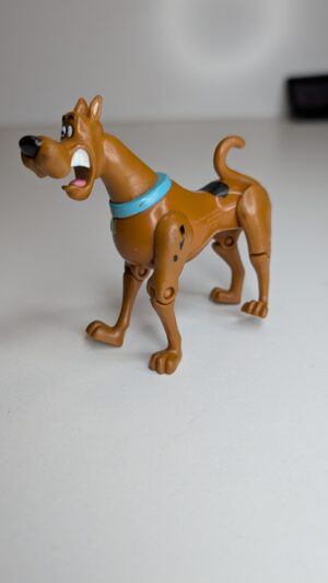 FIGURA DE 2004 SCOOBY-DOO - 32 GRAMAS - USADO