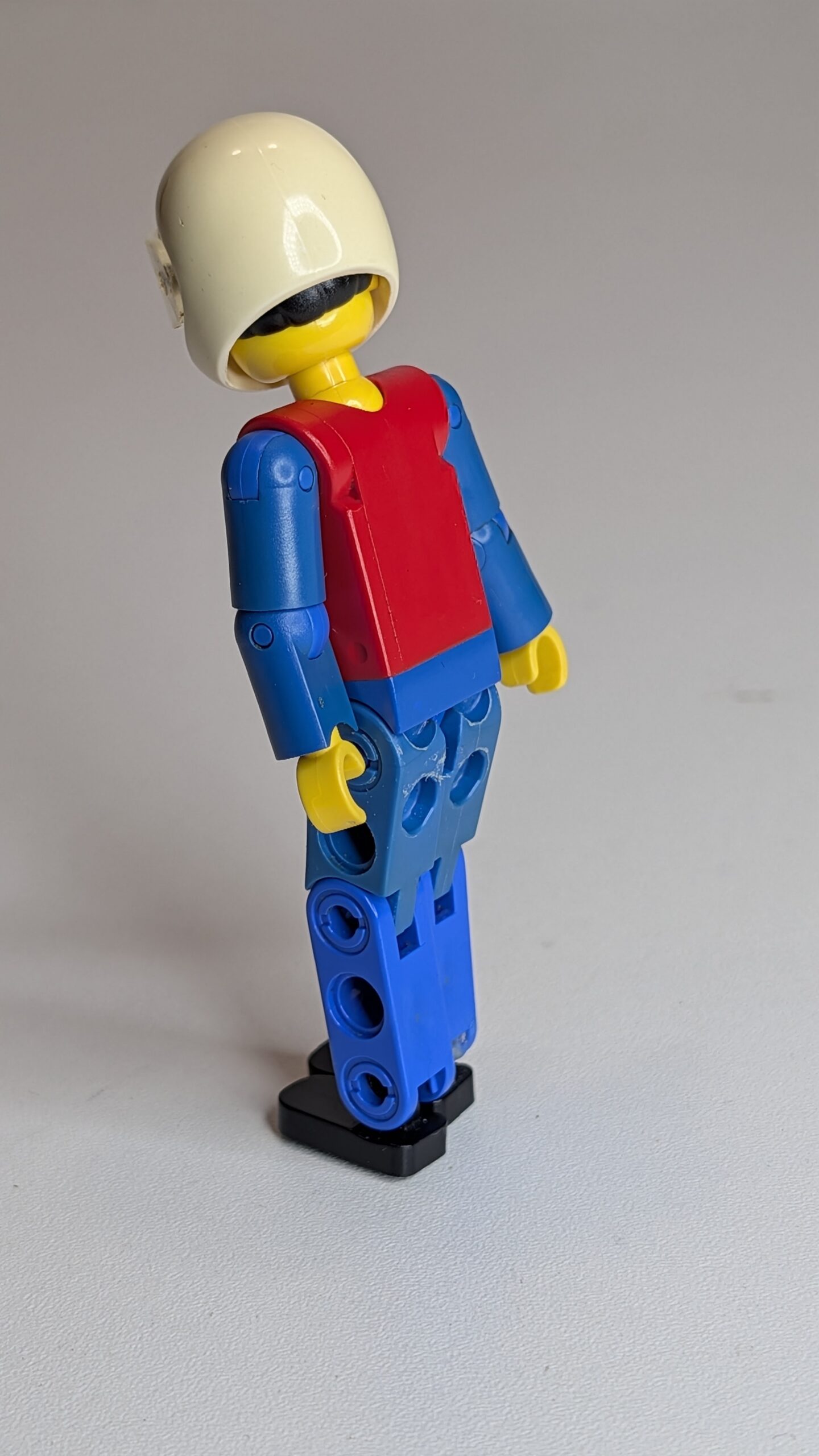 FIGURA DE 1986 TECHNIC FIGURE - LEGO – 16 GRAMAS – #5 USADO - Imagem 3