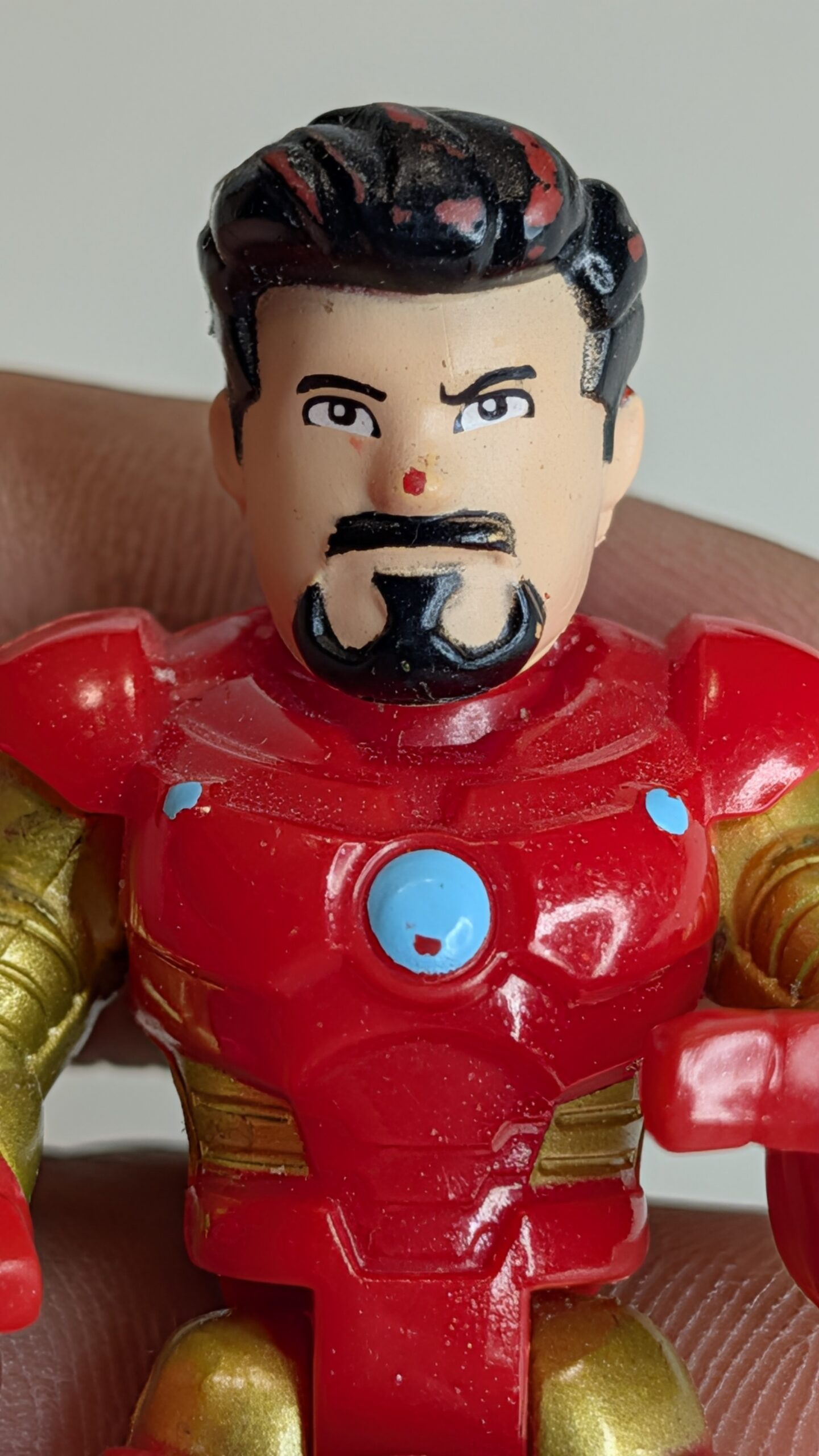 FIGURA DE HASBRO SUPERHERO ADVENTURES TONY STARK UMASKED 2008 - MARVEL – 17 GRAMAS – #5 USADO - Imagem 7