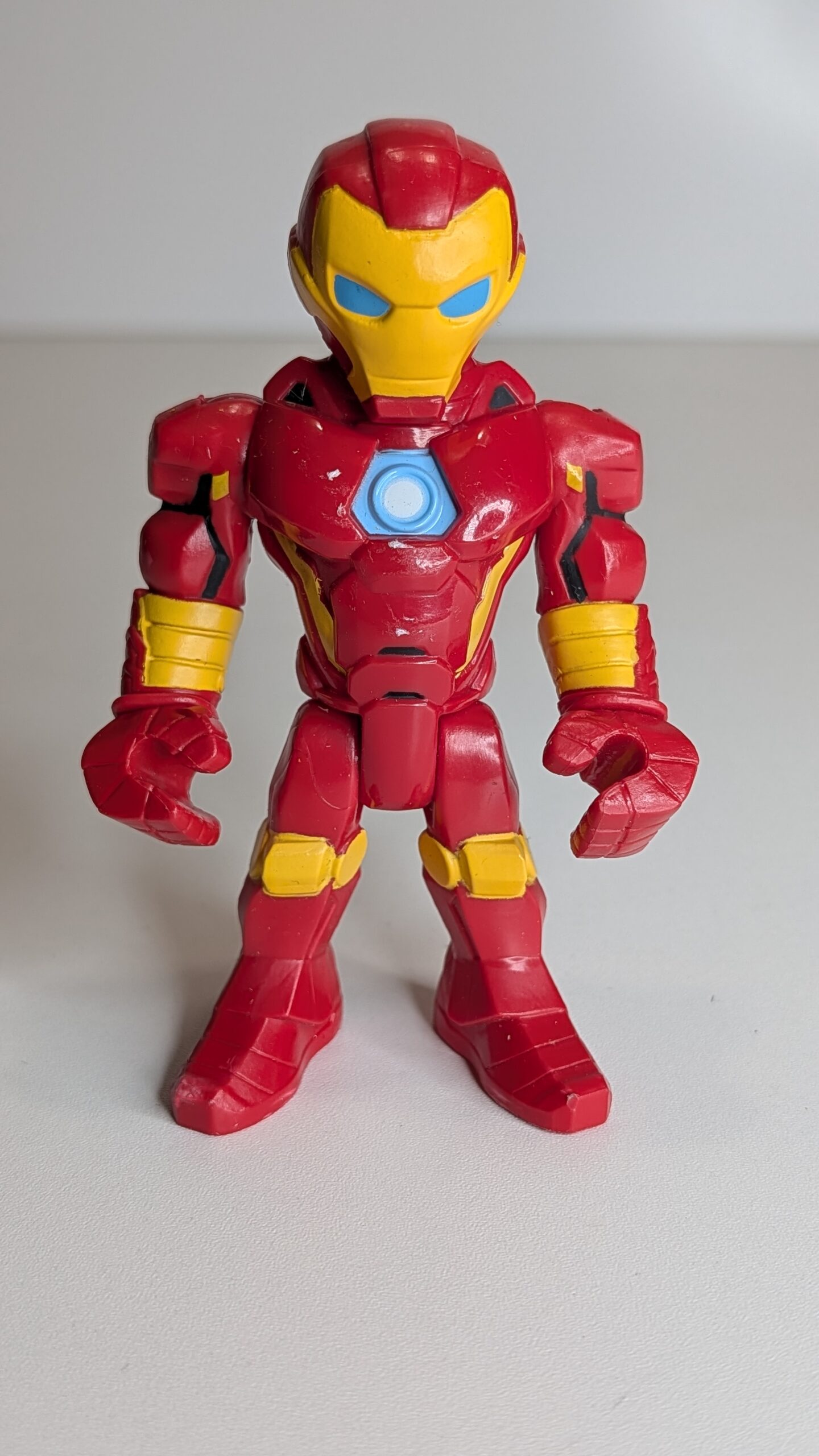 FIGURA DE HASBRO PLAYSKOOL SUPERHERO ADVENTURES IRON MAN 2018 - MARVEL – 91 GRAMAS – #5 USADO