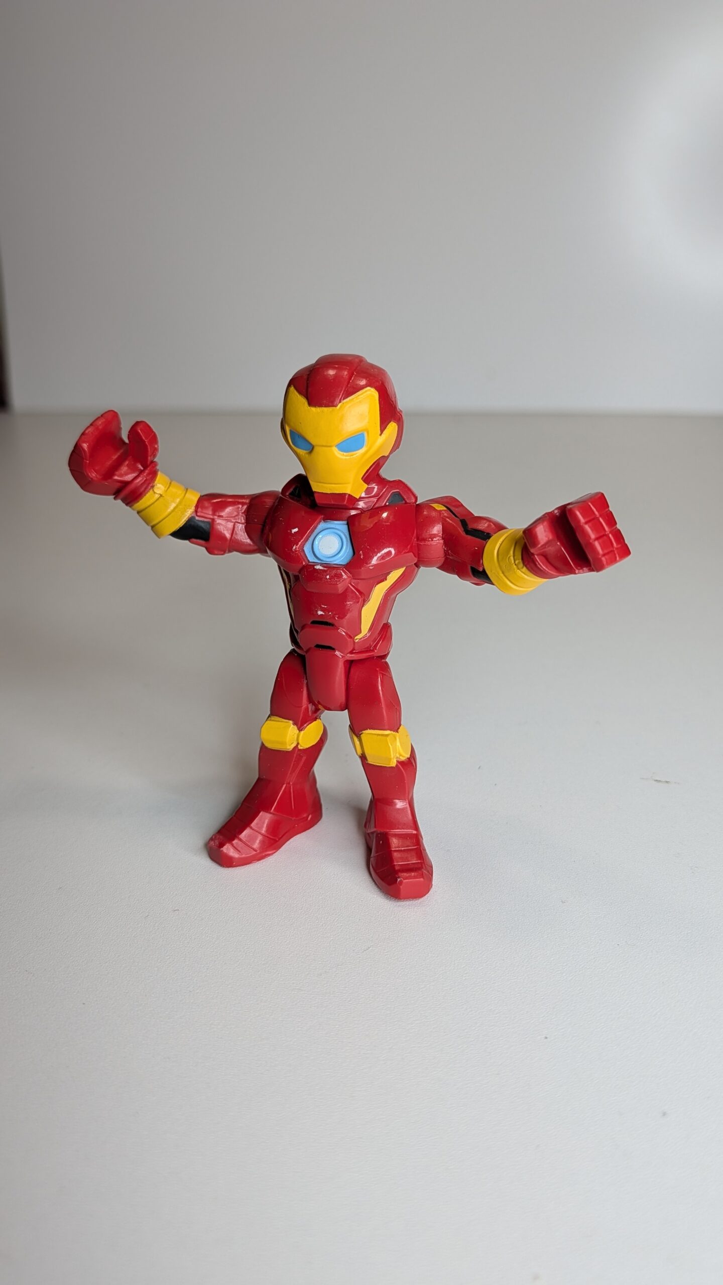 FIGURA DE HASBRO PLAYSKOOL SUPERHERO ADVENTURES IRON MAN 2018 - MARVEL – 91 GRAMAS – #5 USADO - Imagem 4