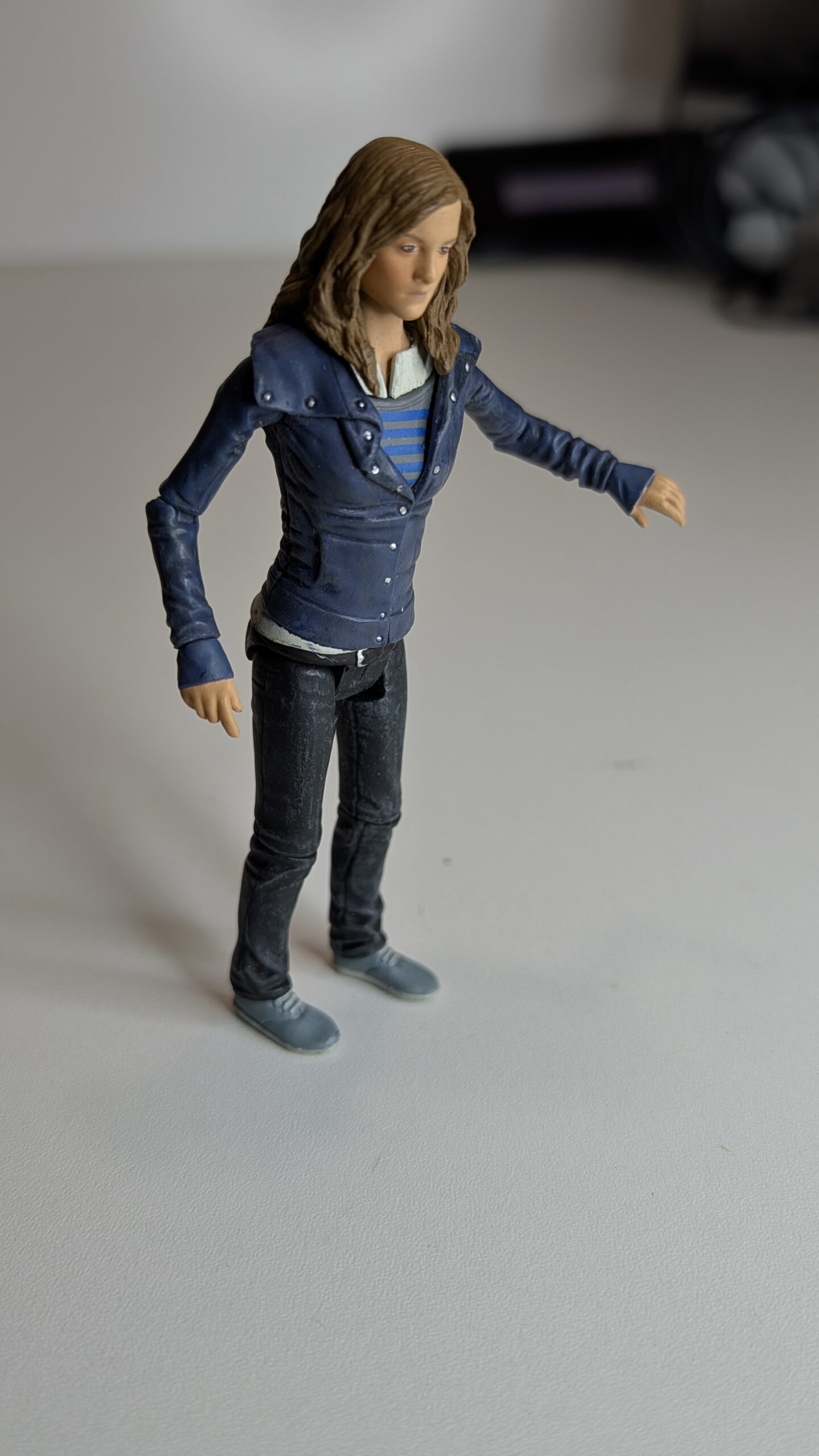 FIGURA DE WBE DEATHLY HALLOWS HERMIONE GRANGER 2010 - HARRY POTTER DEATHLY HALLOWS – 26 GRAMAS – #5 USADO - Imagem 4