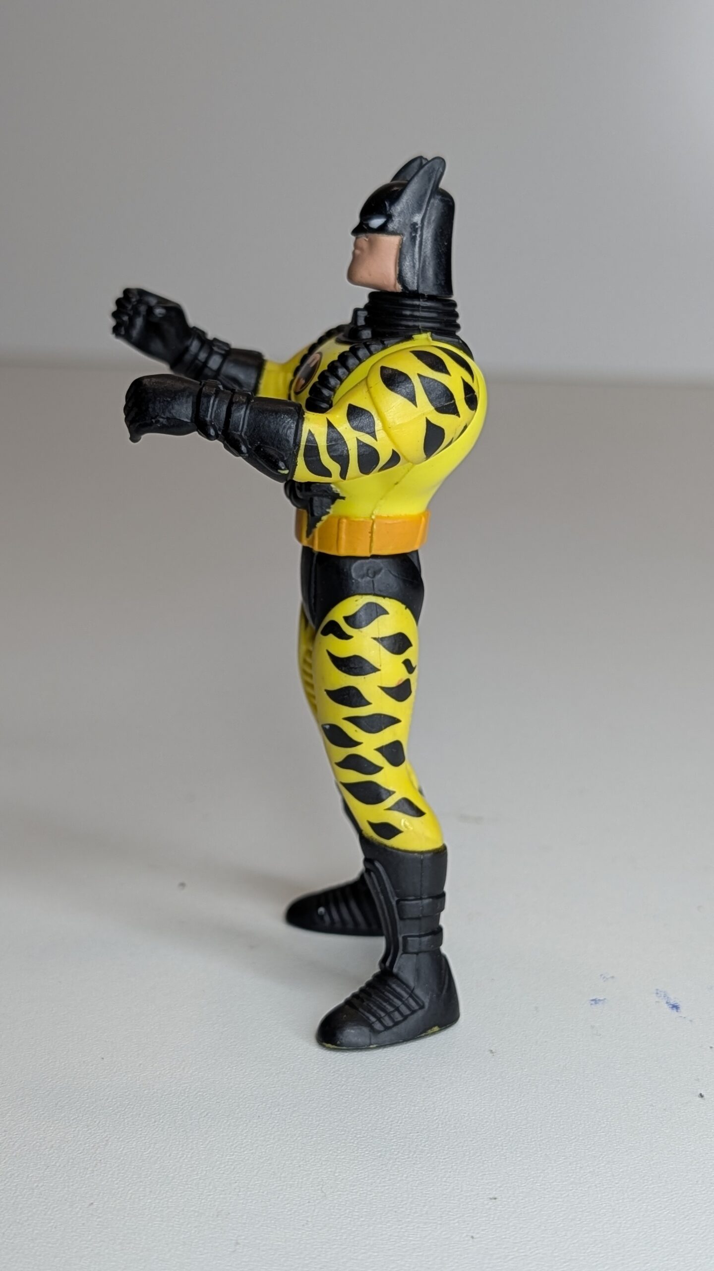 FIGURA DE MATTEL SEA CLAW BATMAN CRIME SQUAD SERIES 1995 - DC COMICS – 36 GRAMAS – #5 USADO - Imagem 4