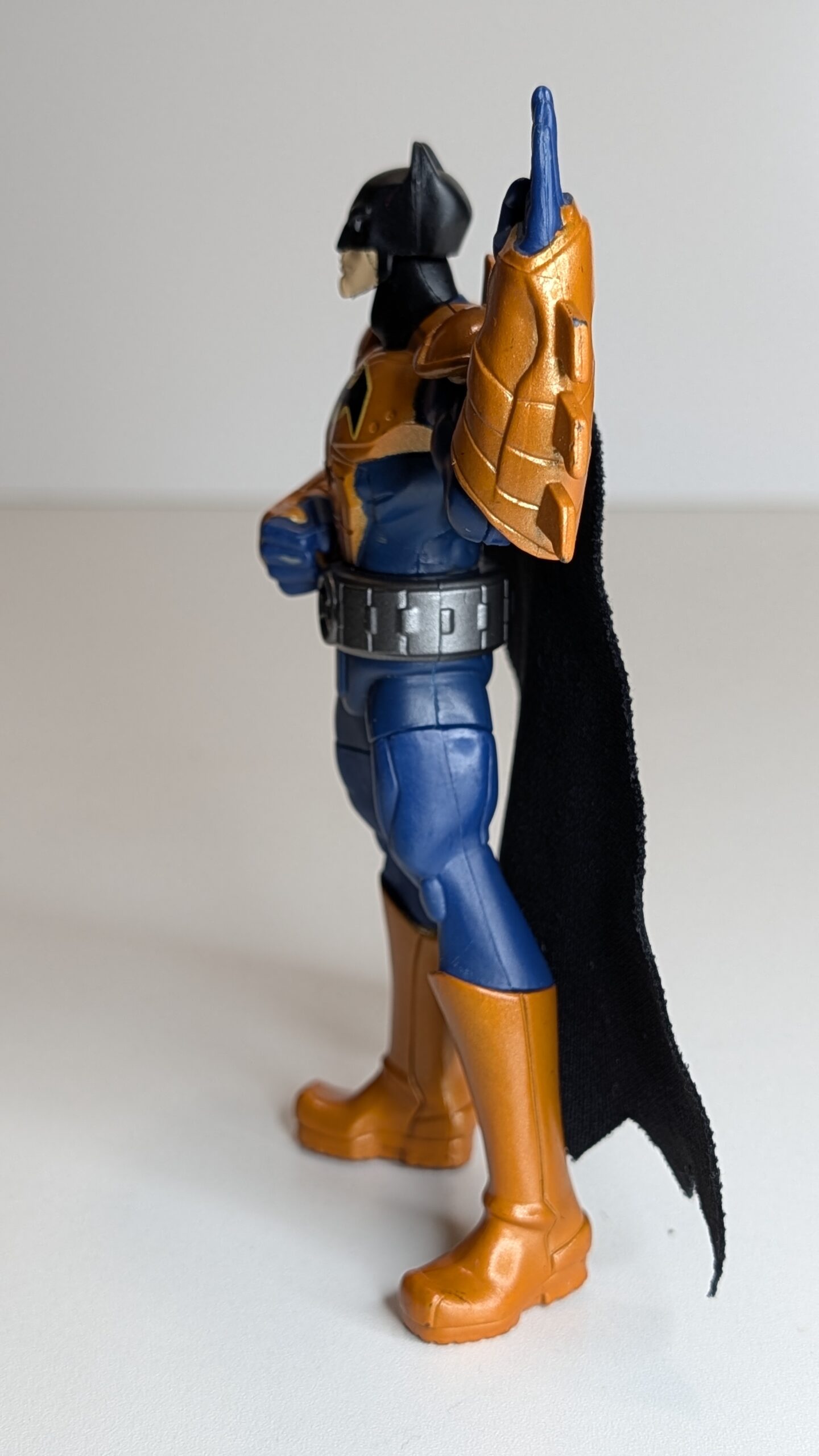 FIGURA DE MATTEL BATMAN BATARANG BLAST 2011 - DC COMICS – 79 GRAMAS – #5 USADO - Imagem 6