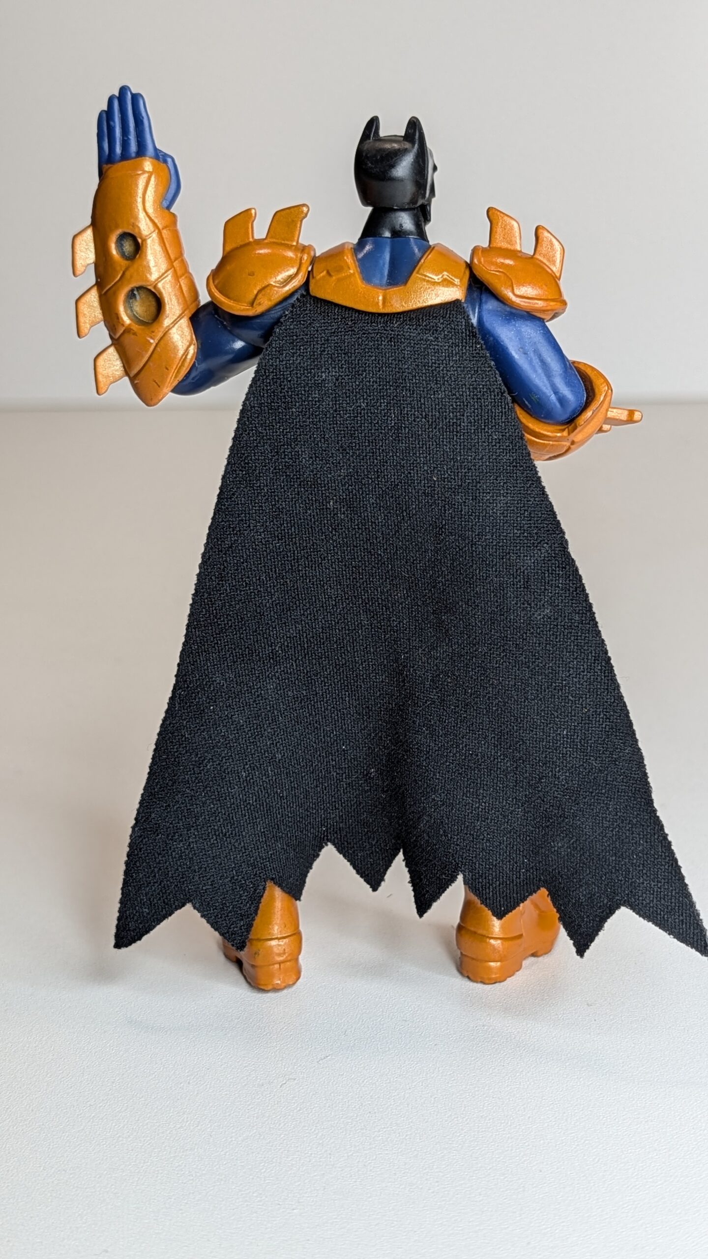 FIGURA DE MATTEL BATMAN BATARANG BLAST 2011 - DC COMICS – 79 GRAMAS – #5 USADO - Imagem 7