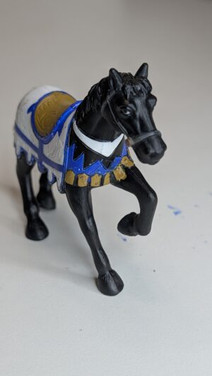 FIGURA DE MEDIVAL FANTASY HORSE (BLUE/AZUL) – 64 GRAMAS – #5 USADO