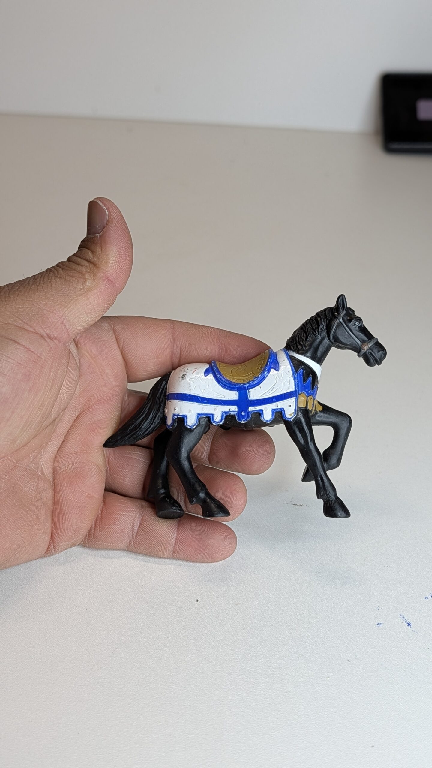 FIGURA DE MEDIVAL FANTASY HORSE (BLUE/AZUL) – 64 GRAMAS – #5 USADO - Imagem 3
