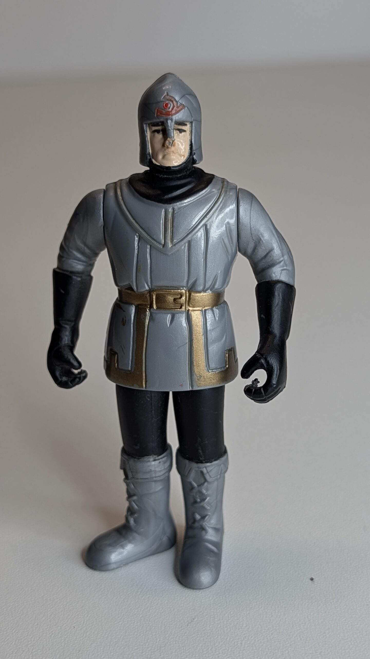 FIGURA DE MEDIVAL FANTASY SILVER KNIGHT – 17 GRAMAS – #5 USADO