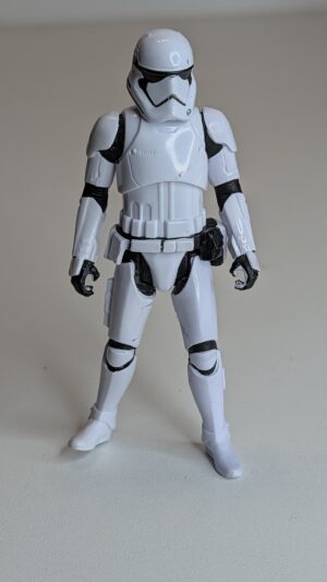 FIGURA DE HASBRO STARWARS FIRST ORDER STORMTROOPER- STARWARS – 19 GRAMAS – #5 USADO