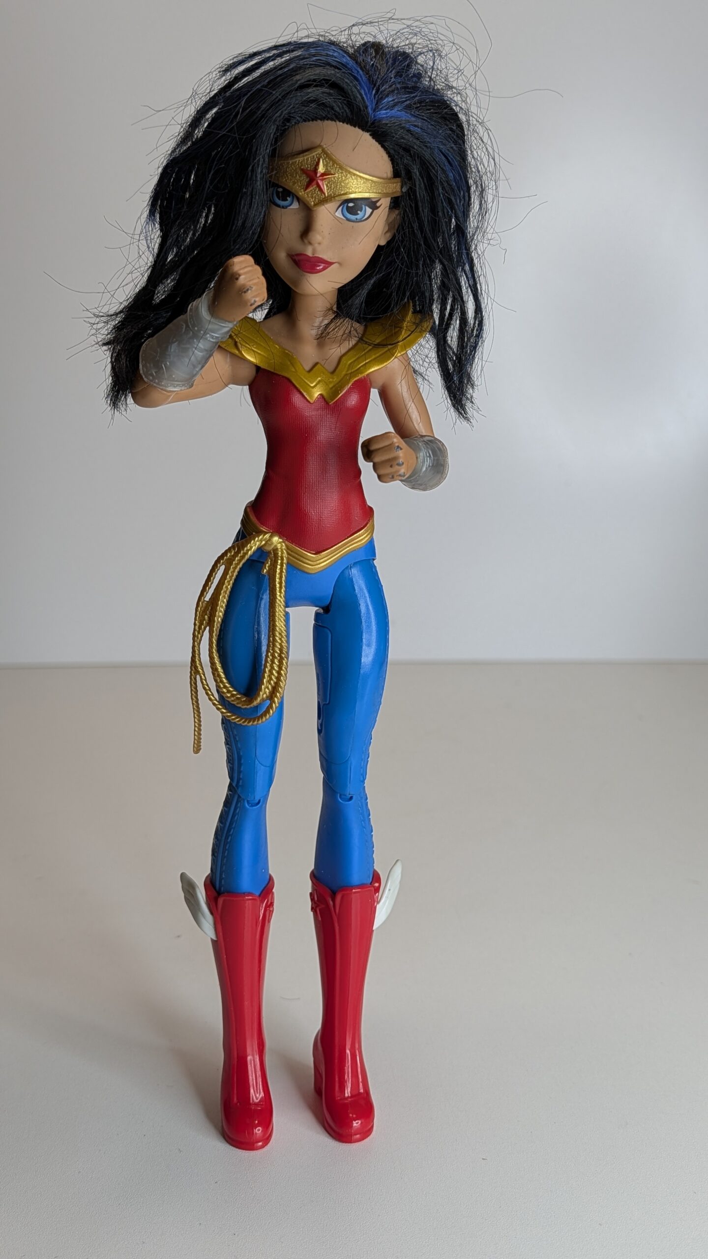 FIGURA DE MATTELSUPER HERO GIRLS WONDER-WOMAN 2015 - DC COMICS – 162 GRAMAS – #5 USADO