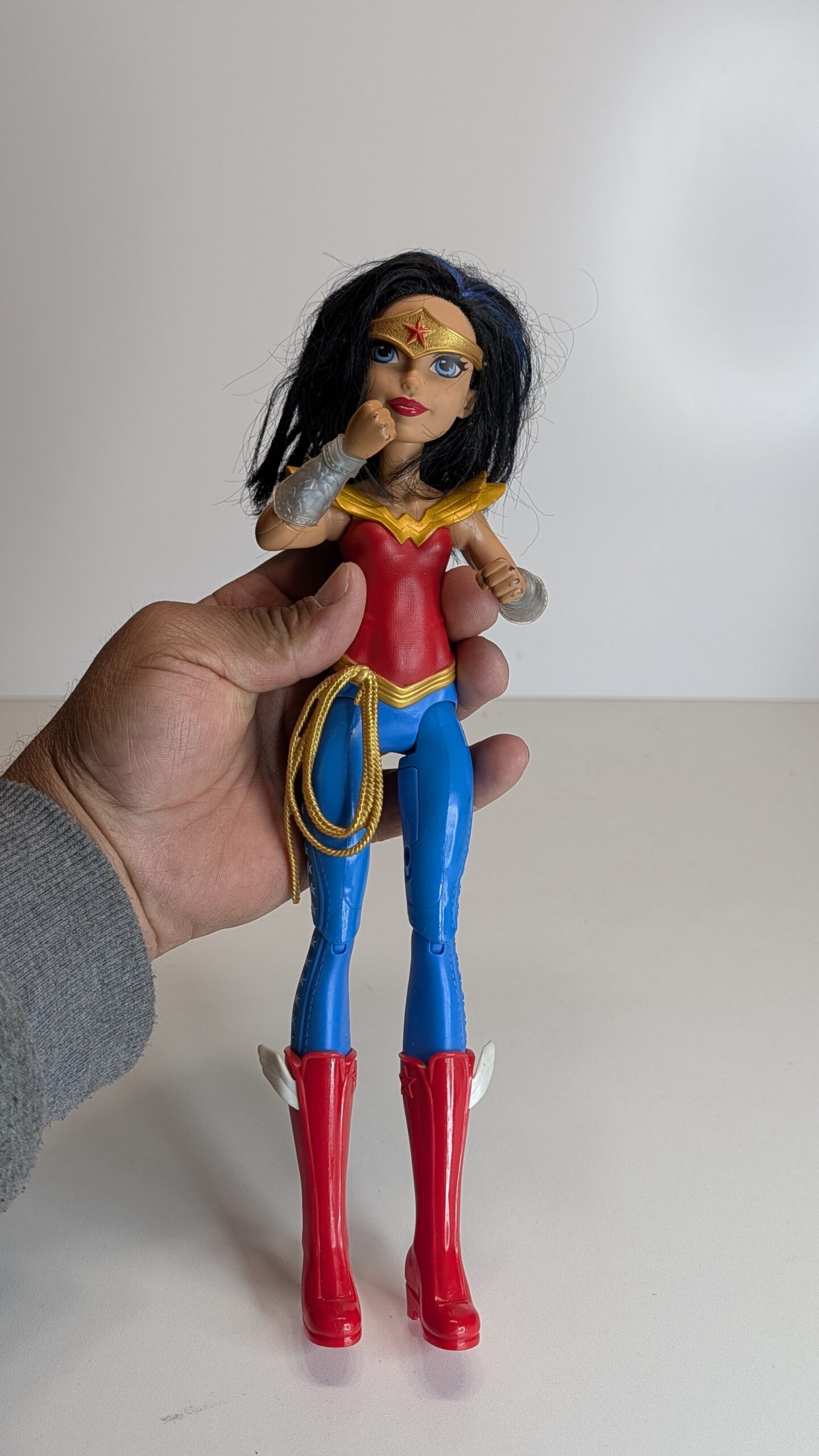 FIGURA DE MATTELSUPER HERO GIRLS WONDER-WOMAN 2015 - DC COMICS – 162 GRAMAS – #5 USADO - Imagem 3