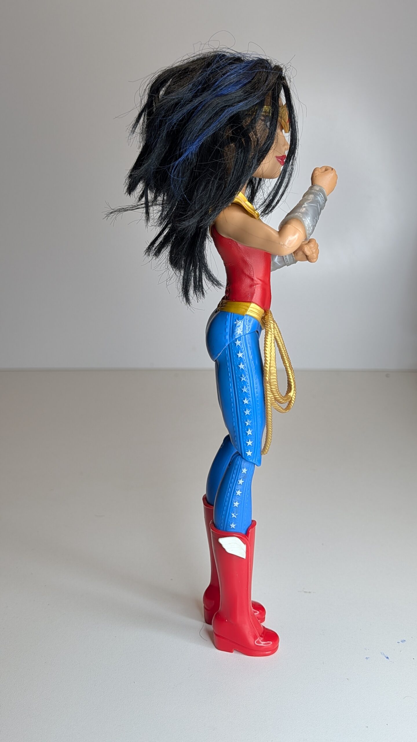 FIGURA DE MATTELSUPER HERO GIRLS WONDER-WOMAN 2015 - DC COMICS – 162 GRAMAS – #5 USADO - Imagem 5
