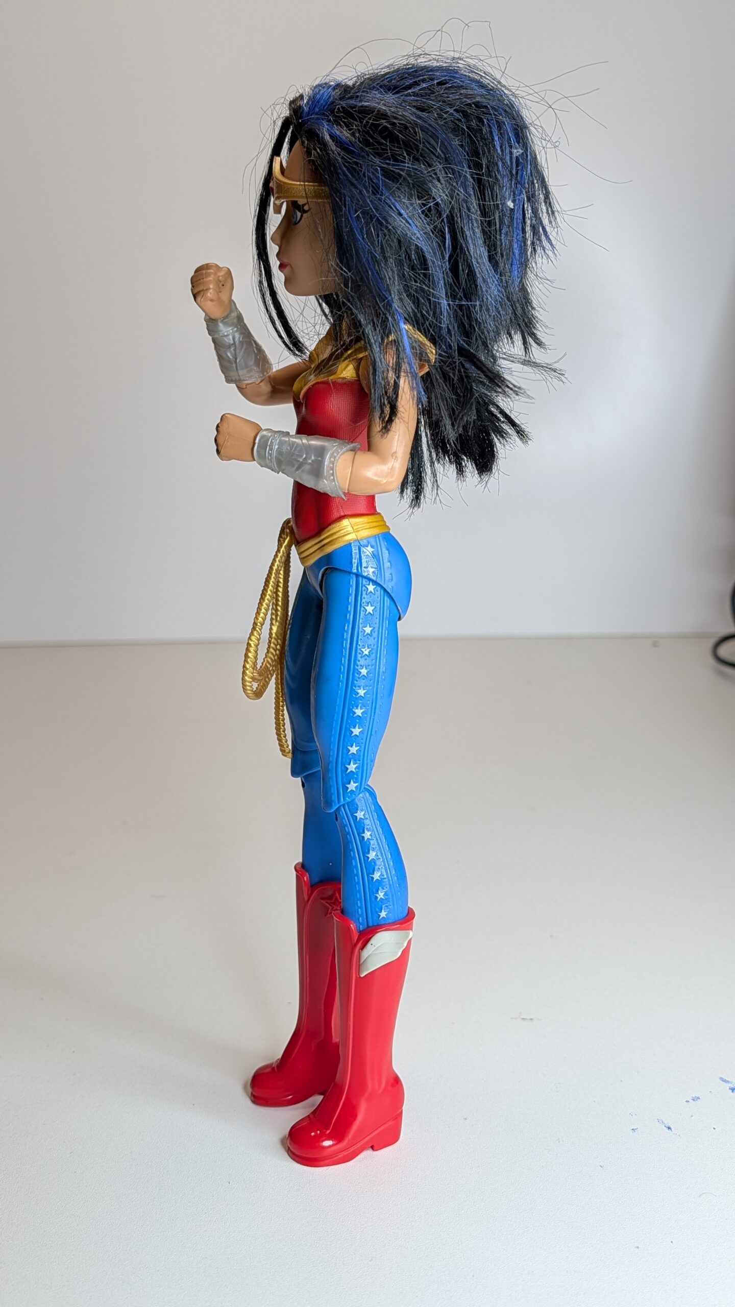 FIGURA DE MATTELSUPER HERO GIRLS WONDER-WOMAN 2015 - DC COMICS – 162 GRAMAS – #5 USADO - Imagem 6
