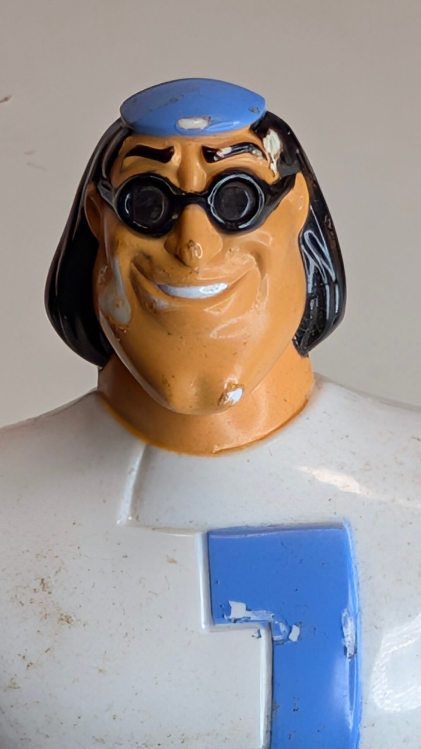 FIGURA DE 2001 KRONK DISNEY – 48 GRAMAS – #5 USADO - Imagem 2