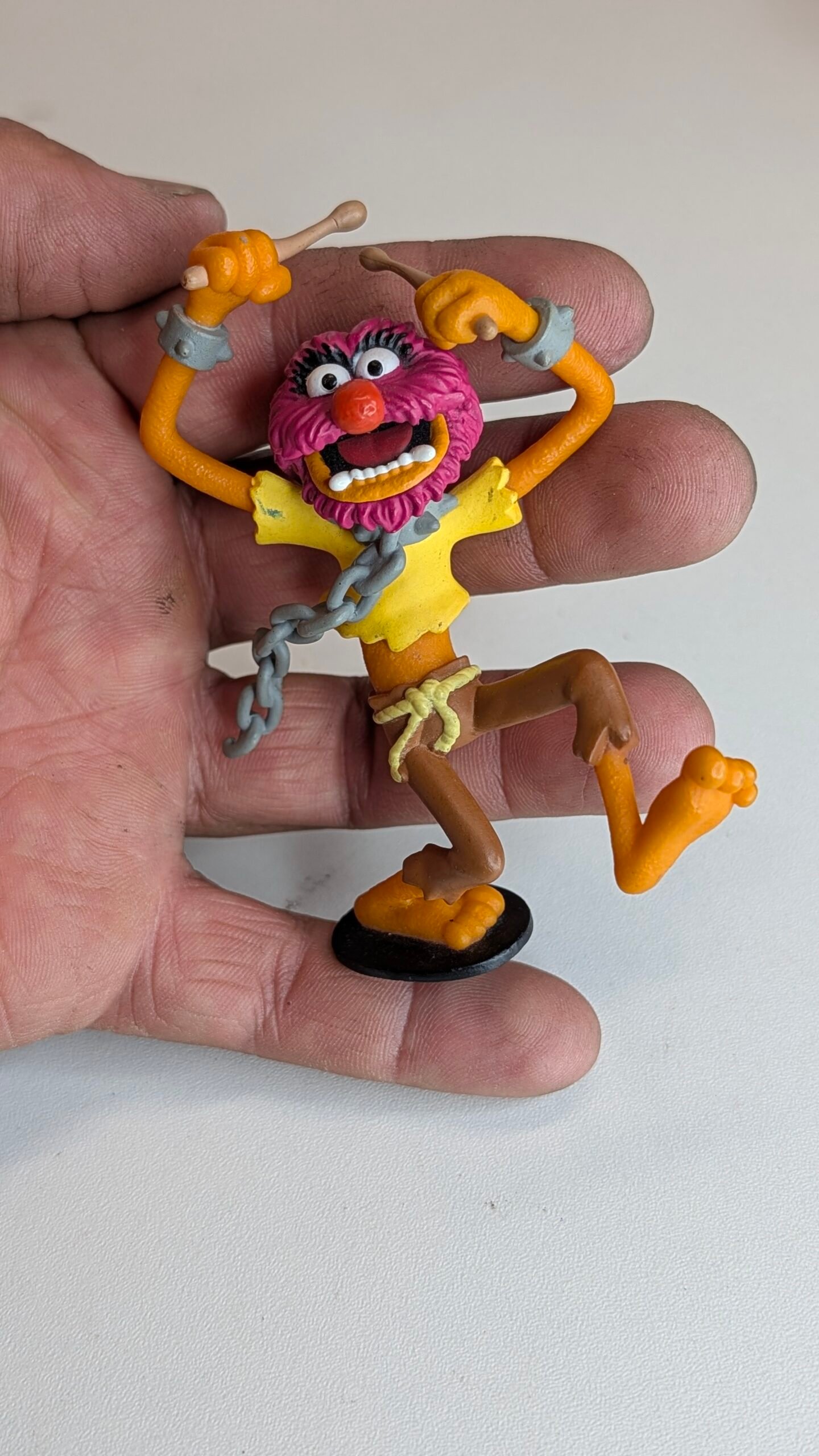 FIGURA DE 2012 PARKS THE MUPPETS ANIMAL DISNEY – 22 GRAMAS – #5 USADO - Imagem 3