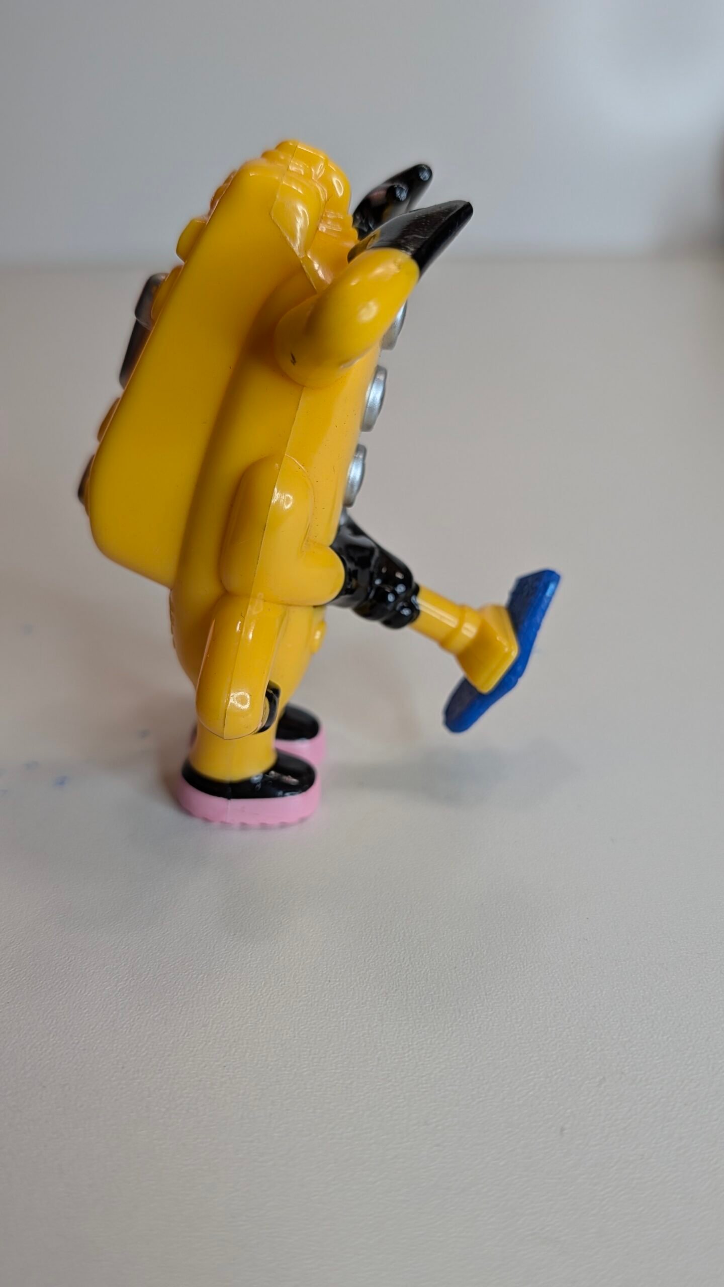 FIGURA DE MONSTERS INC CDA DISNEY/PIXAR MCDONALDS – 39 GRAMAS – #5 USADO - Imagem 4