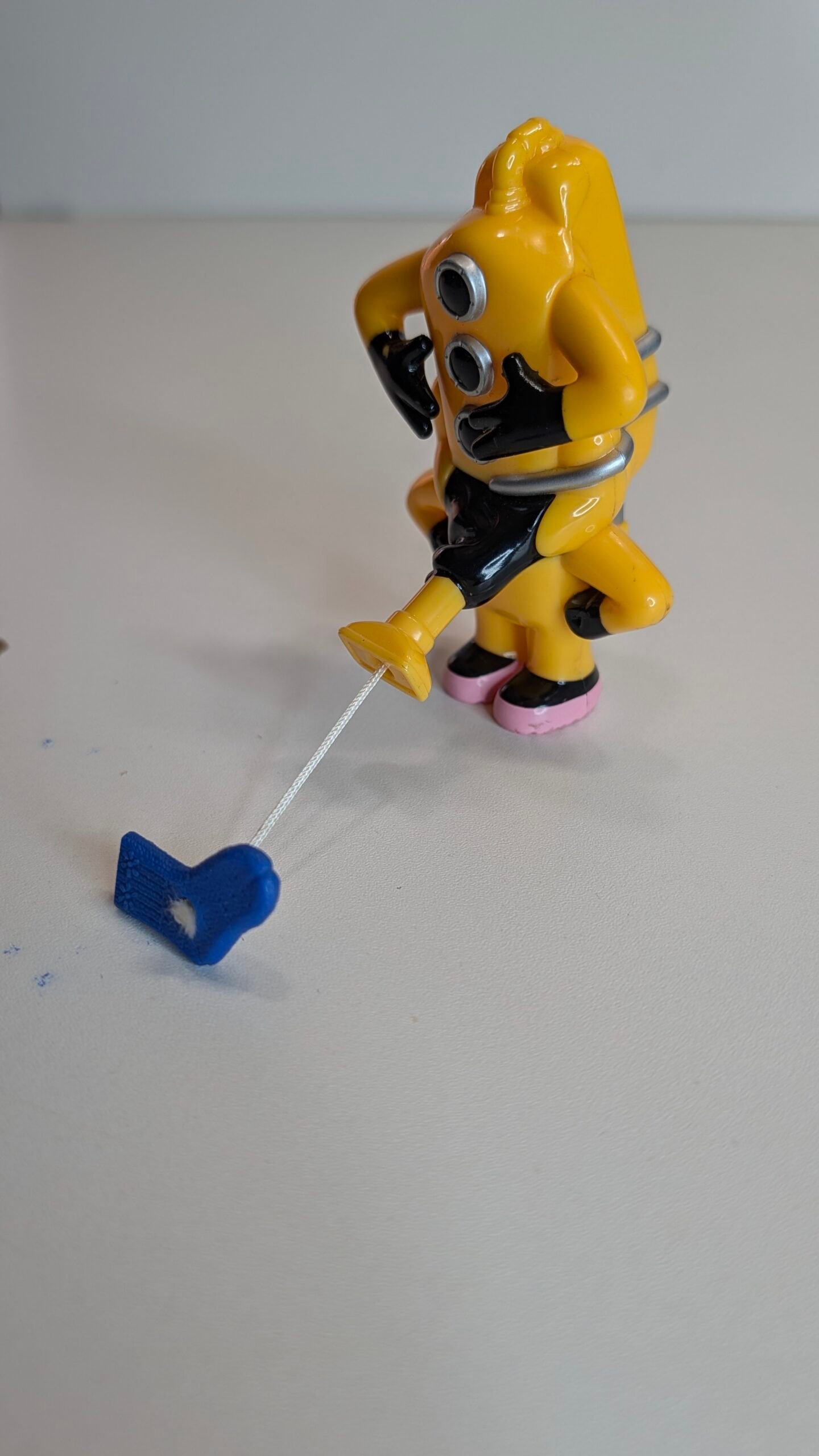 FIGURA DE MONSTERS INC CDA DISNEY/PIXAR MCDONALDS – 39 GRAMAS – #5 USADO - Imagem 6