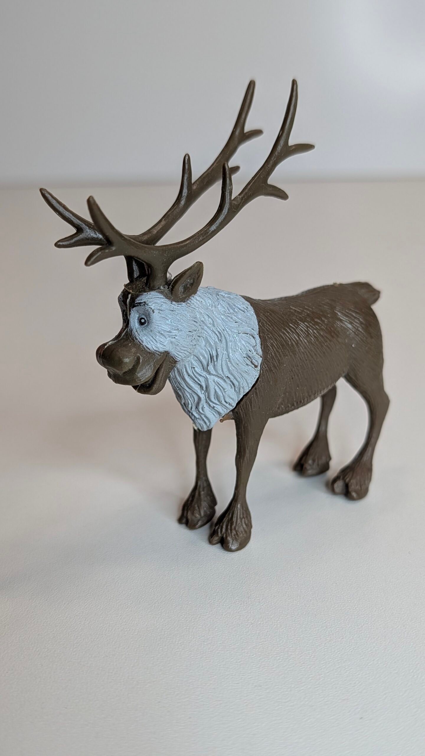 FIGURA DE 2020 SVEN FROZEN 2 DISNEY – 41 GRAMAS – #5 USADO - Imagem 5
