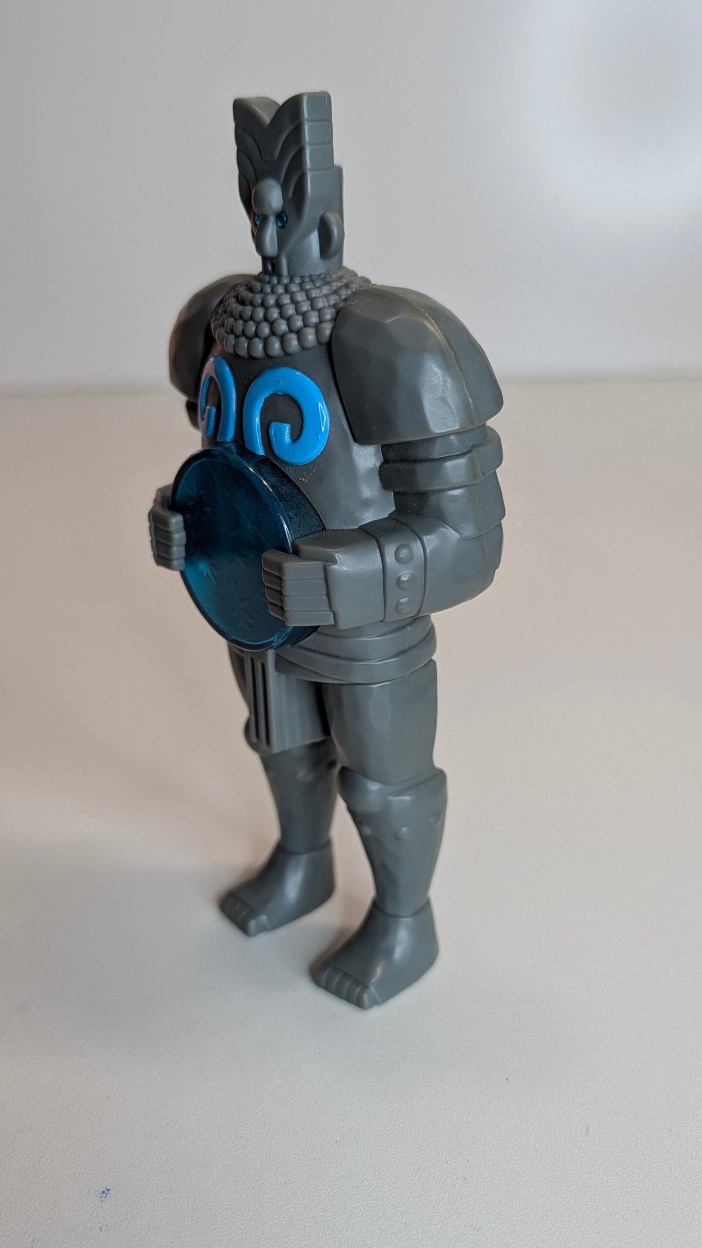 FIGURA DE 2001 STONE GIANT ATLANTIS DISNEY – 70 GRAMAS – #5 USADO - Imagem 4