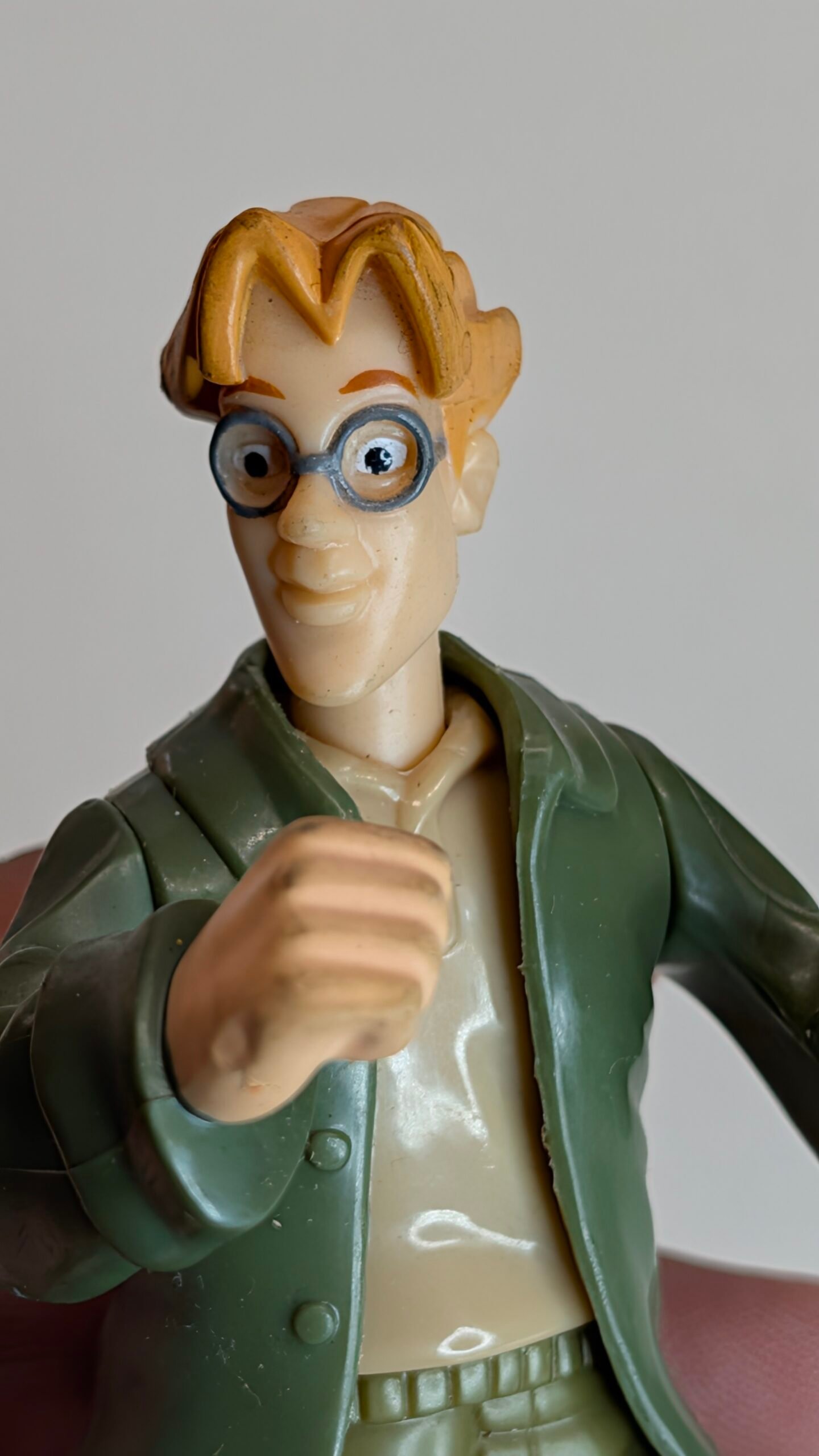 FIGURA DE 2001 MILO JAMES THATCH DISNEY MCDONALDS – 40 GRAMAS – #5 USADO - Imagem 2
