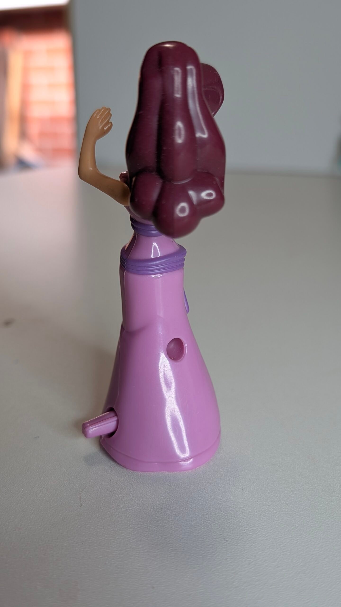 FIGURA DE 1997 MEGERA DISNEY – 32 GRAMAS – #5 USADO - Imagem 6