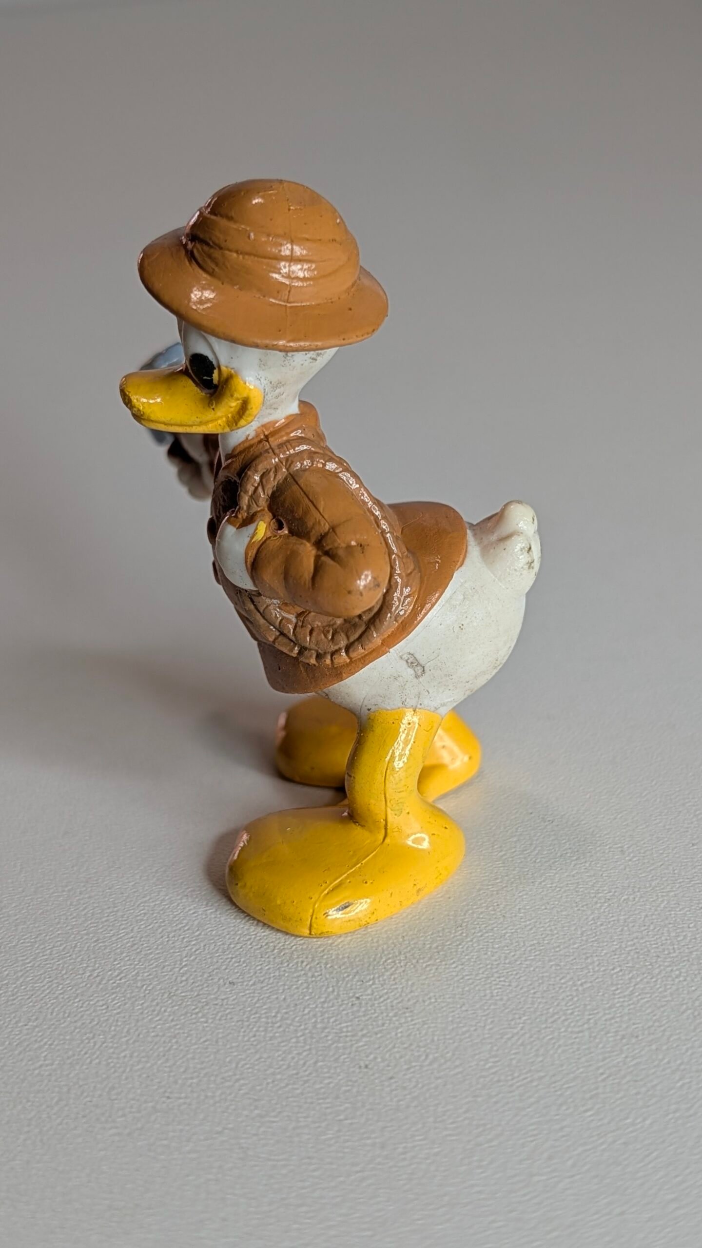 FIGURA DE 1997 DONALD DUCK EXPLOERER MCDONALDS DISNEY – 19 GRAMAS – #5 USADO - Imagem 3