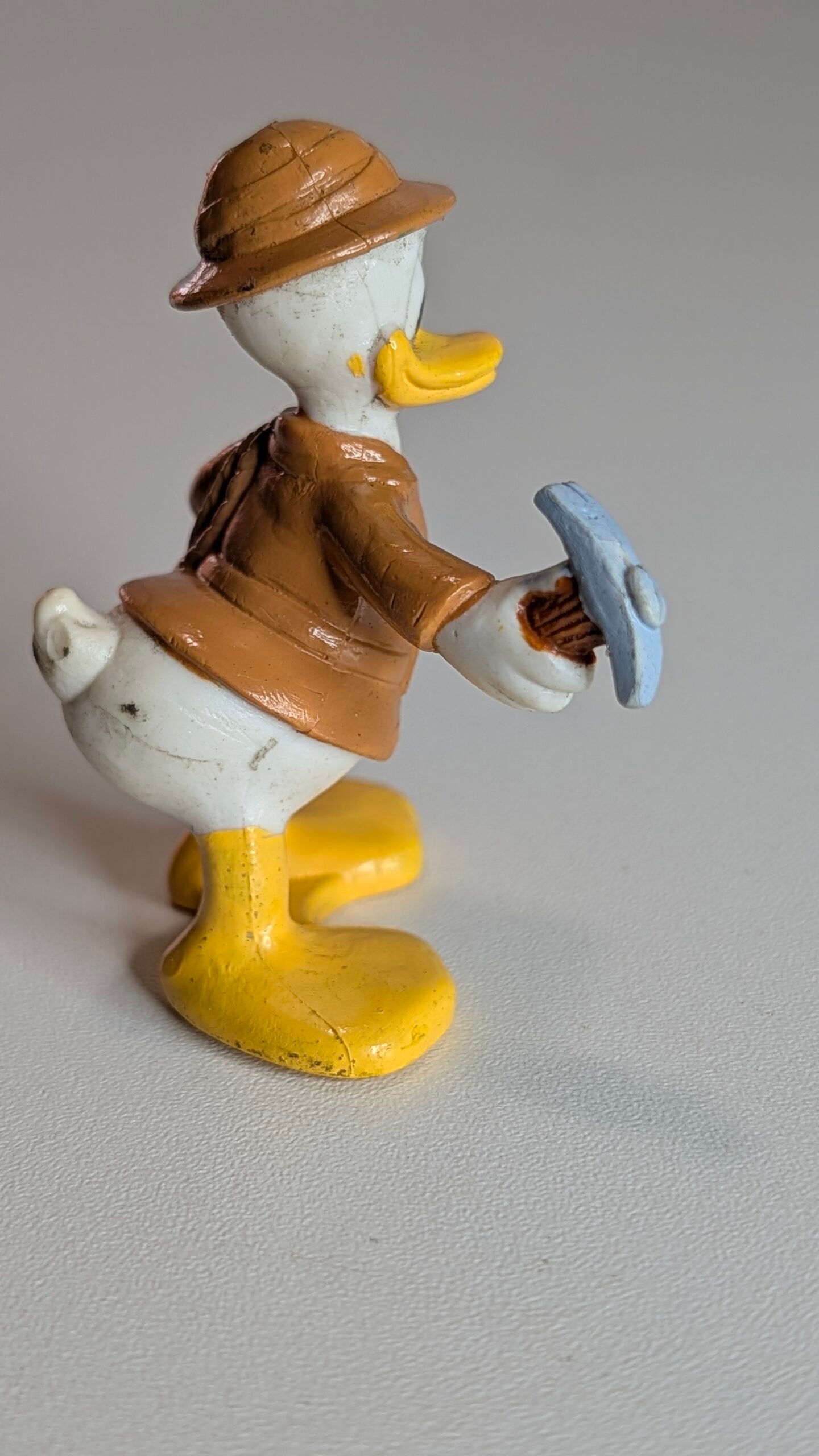 FIGURA DE 1997 DONALD DUCK EXPLOERER MCDONALDS DISNEY – 19 GRAMAS – #5 USADO - Imagem 4