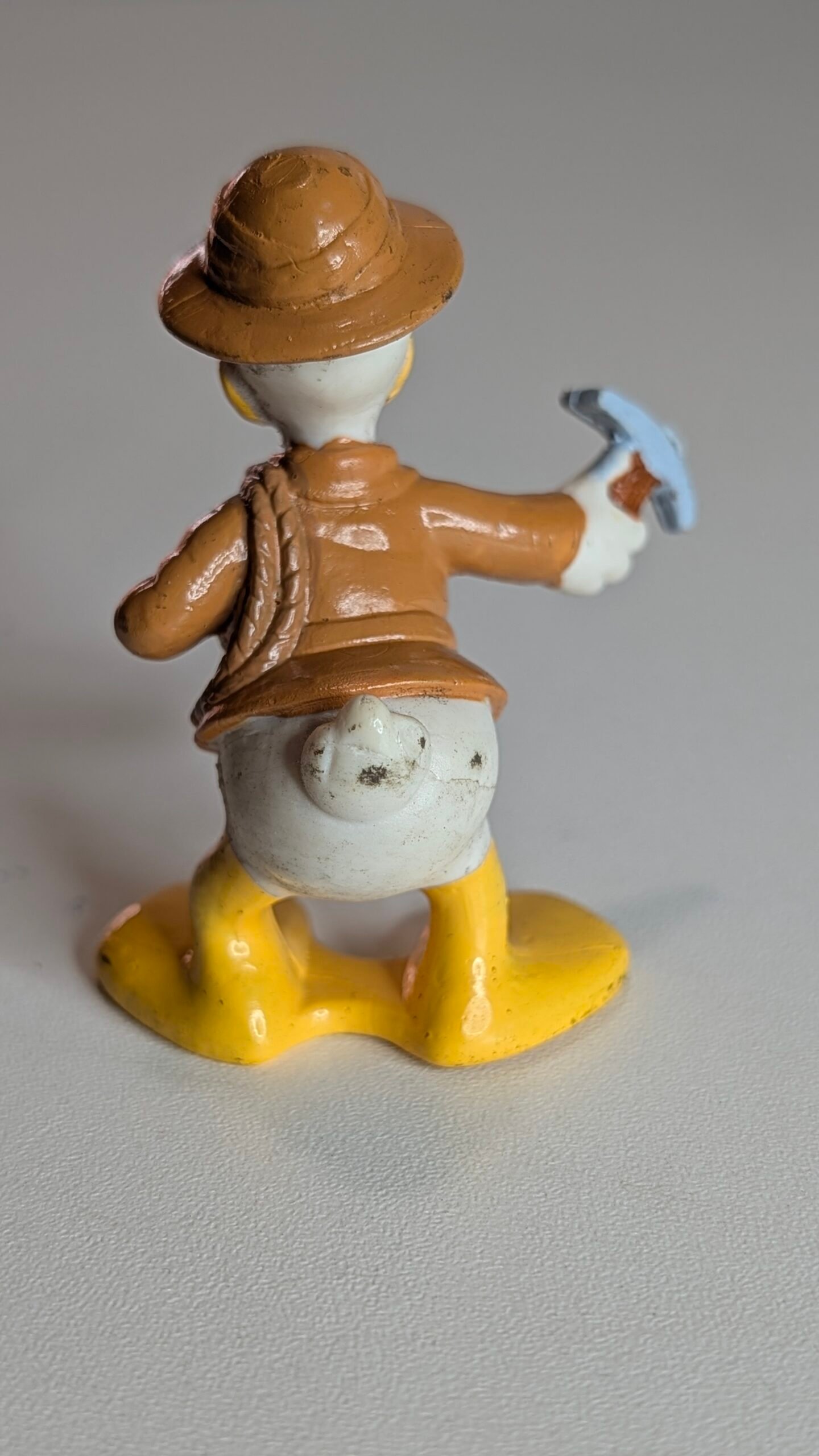 FIGURA DE 1997 DONALD DUCK EXPLOERER MCDONALDS DISNEY – 19 GRAMAS – #5 USADO - Imagem 6
