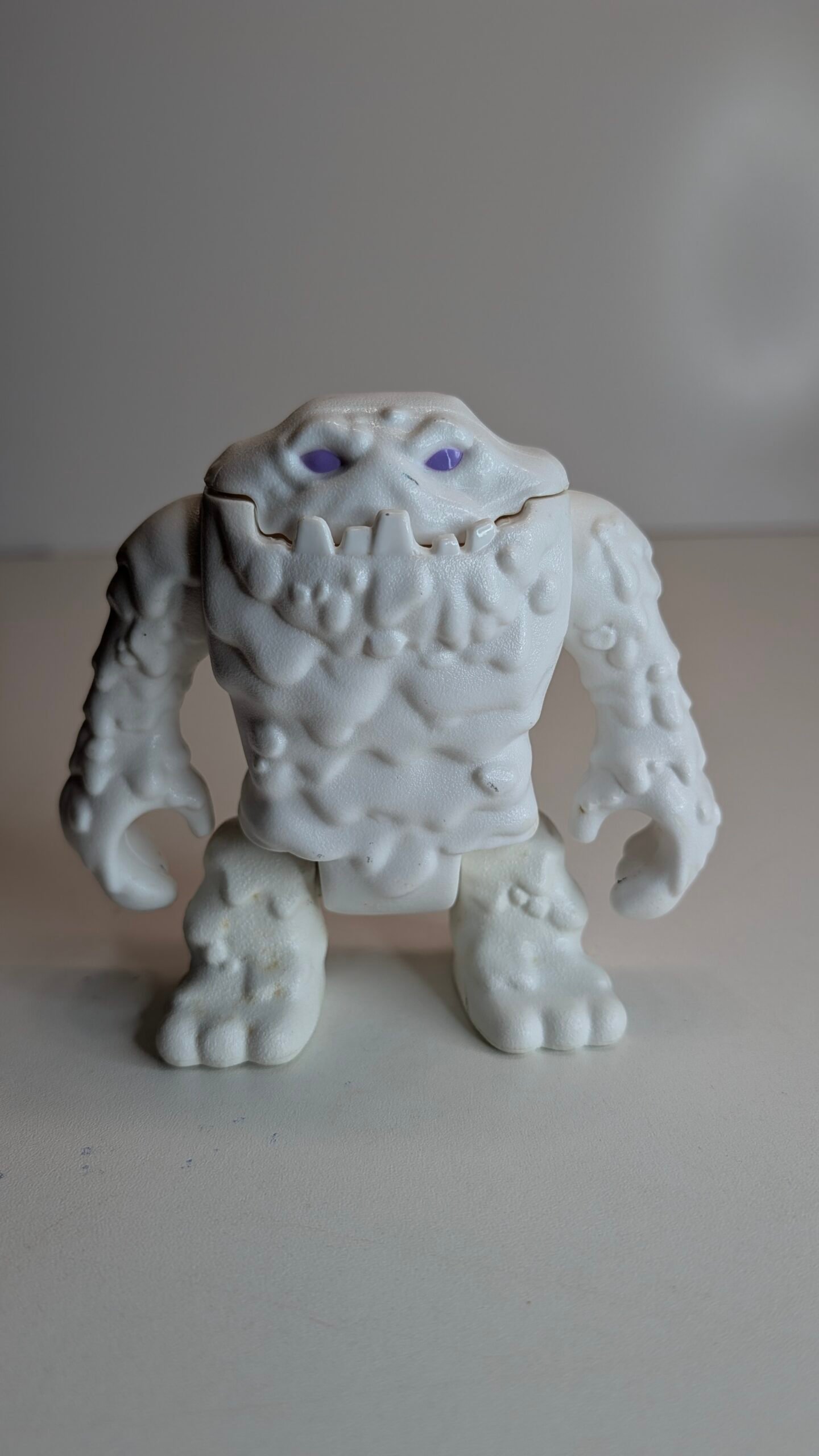 FIGURA DE 2011 WHITE CLAYFACE (MONSTRO DE NEVE / CARA DE BARRO) IMAGINEXT DC SUPER FRIENDS - VILÃO DO BATMAN – 142 GRAMAS - #3 USADO