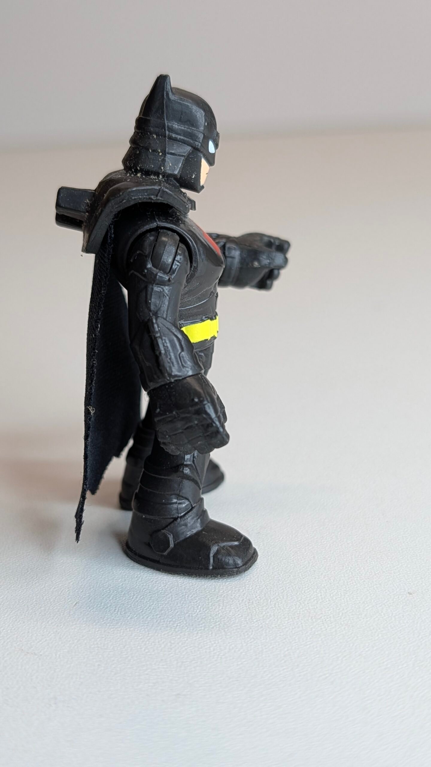 FIGURA DE 2018 IMAGINEXT FISHER-PRICE SUPER FRIENDS BATMAN NINJA ARMOR - DC COMICS – 20 GRAMAS – #5 USADO - Imagem 5